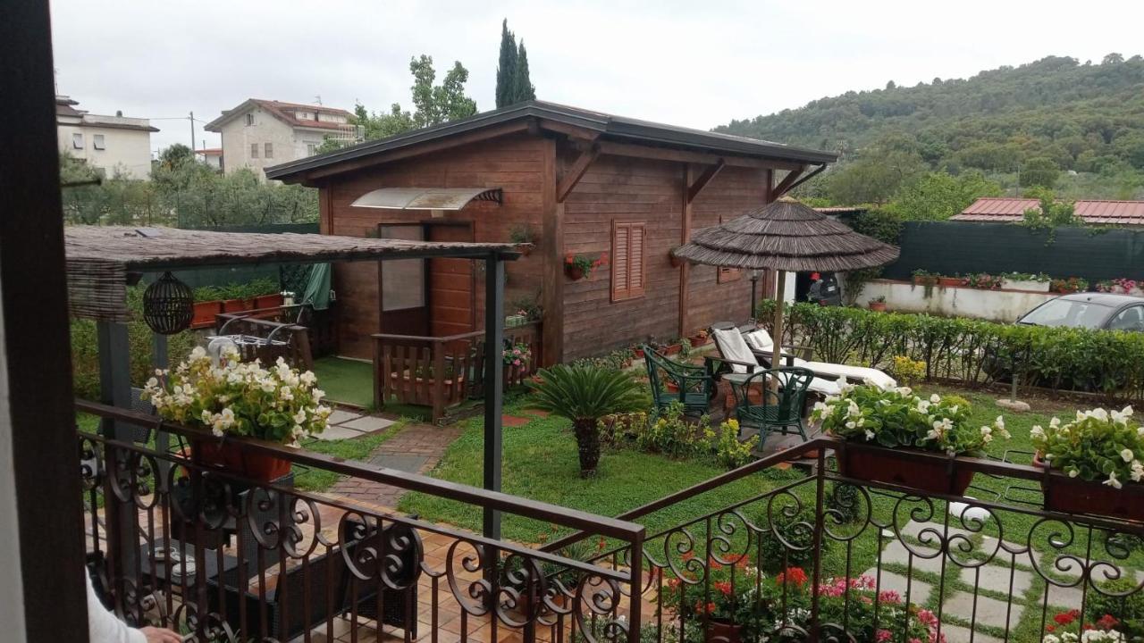 Chalet Impero Villa Scauri  Exterior photo