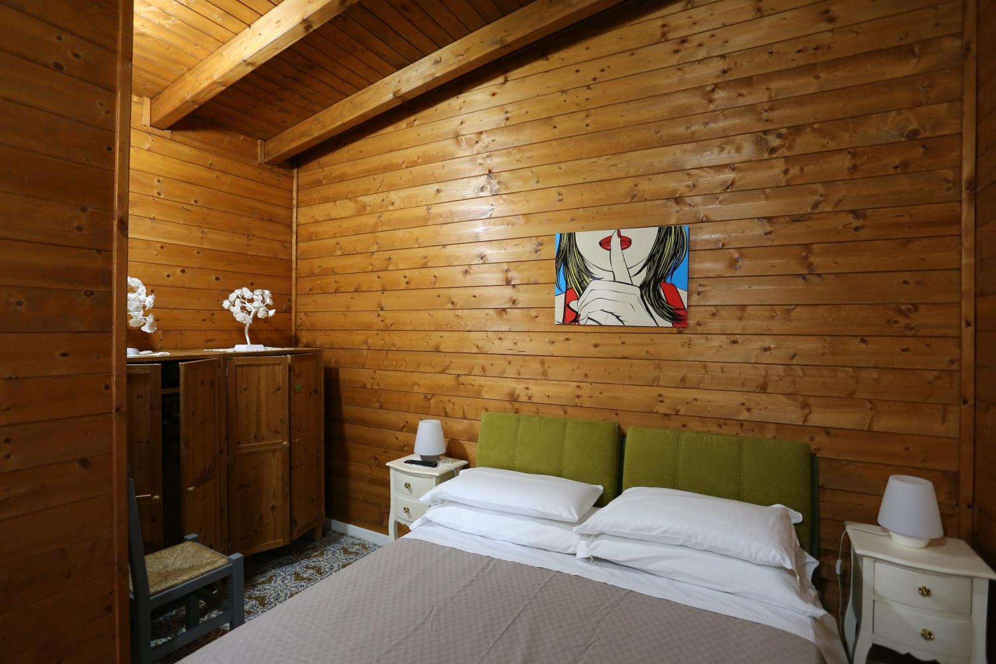 Chalet Impero Villa Scauri  Exterior photo