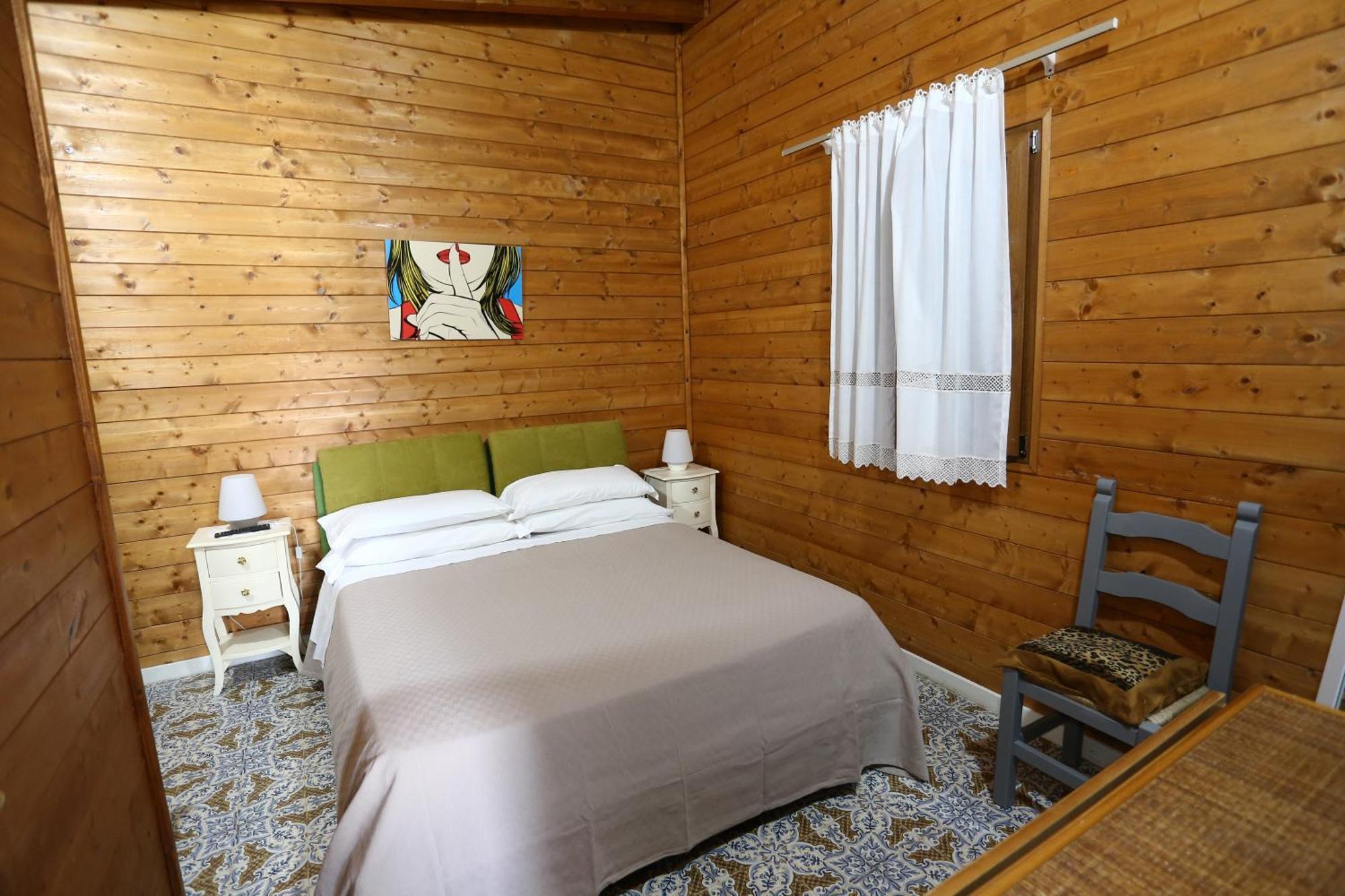 Chalet Impero Villa Scauri  Exterior photo